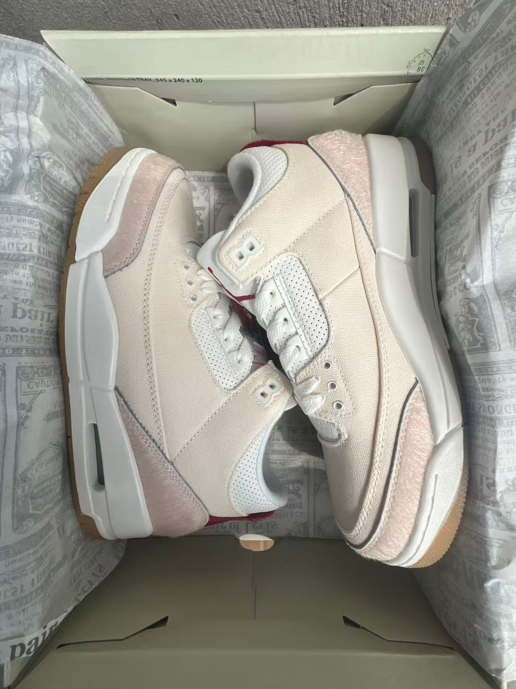 Air Jordan 3 Retro Levi's — Men's Preorder