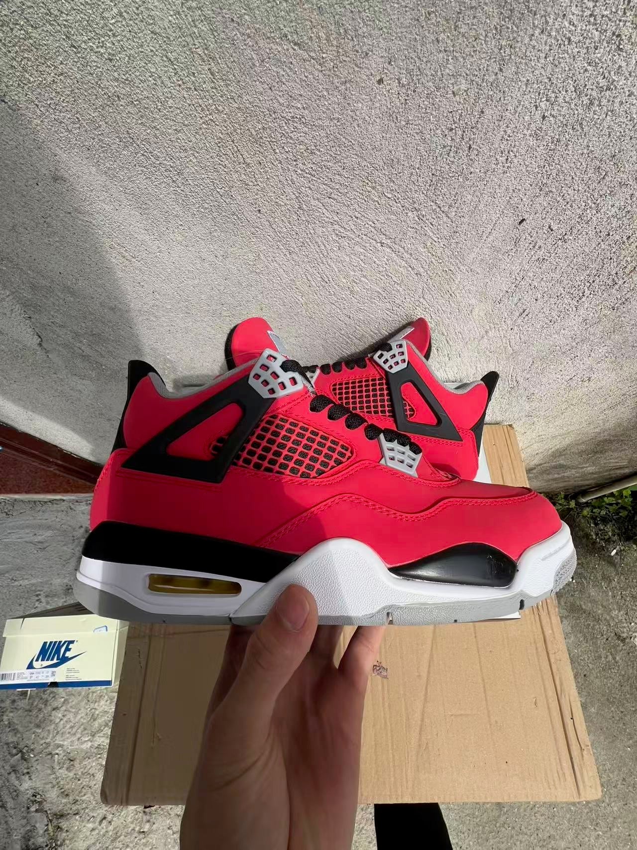 Air Jordan 4 Retro Red — Women's Preorder