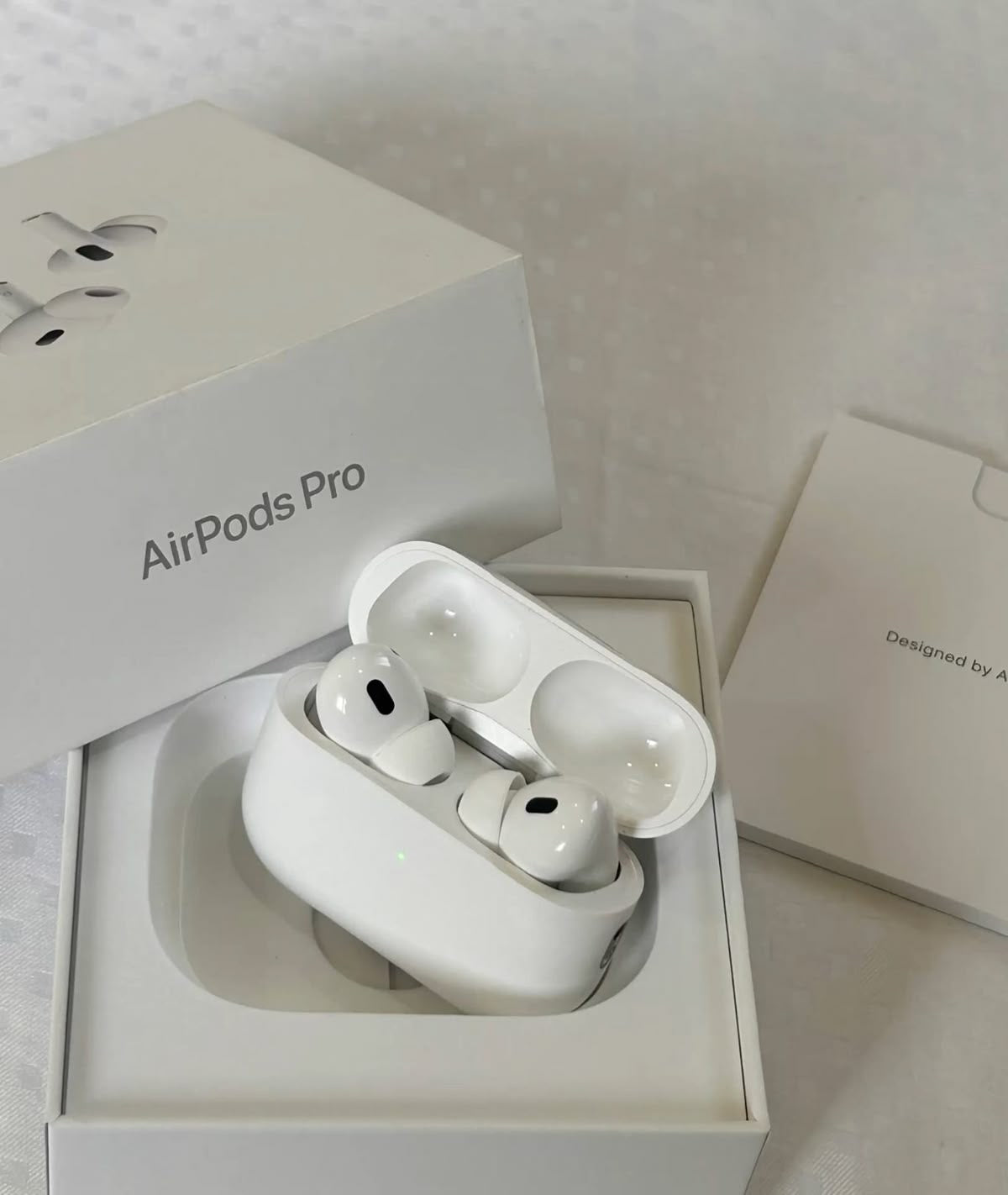 AirPods (2nd Generation)