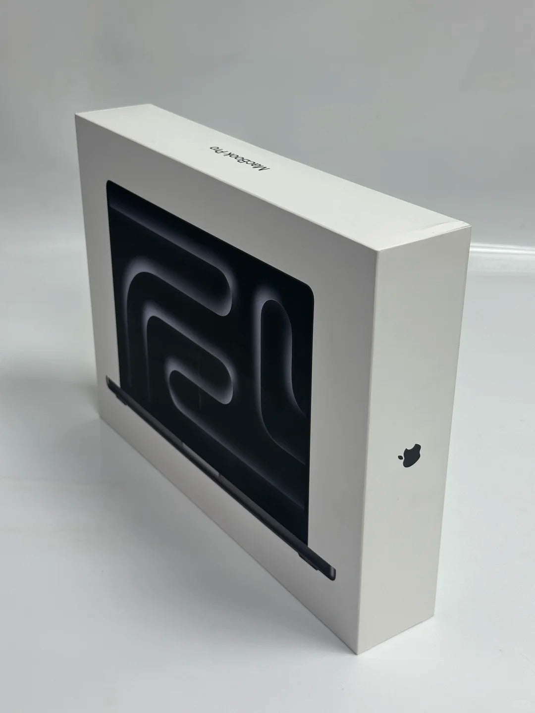 MacBook Pro M5 14